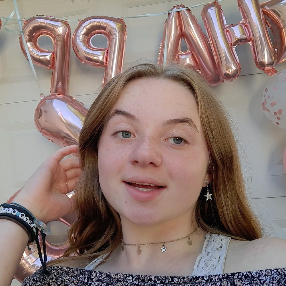 Meet your Posher, Makayla